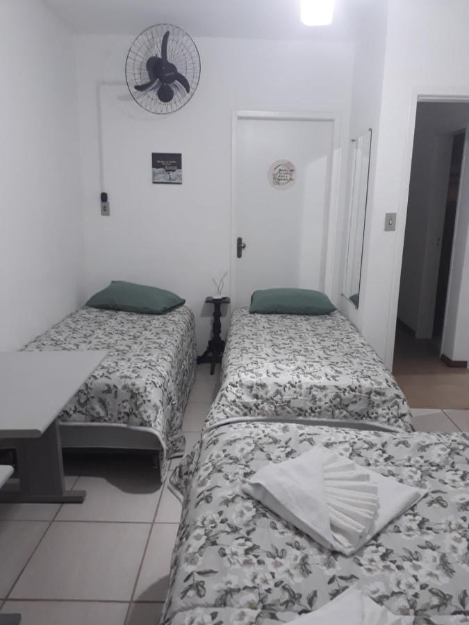 Apartamentos Por Diaria Av Domingos De Almeida Пелотас Екстериор снимка
